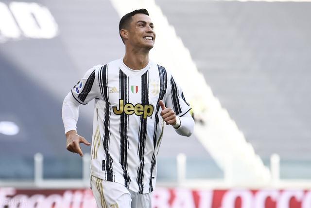 尤文图斯卫冕夺冠,主帅赞全队表现,士气大振 尤文图斯卫冕夺冠,主帅赞全队表现,士气大振