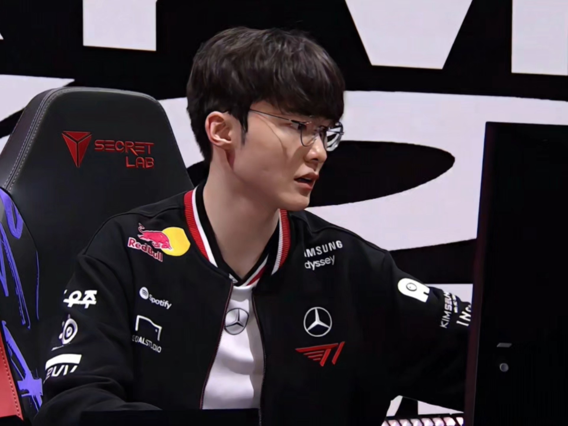 T1绝杀BLG,Deft线上压制力十足顶尖较量全球总决赛,技惊四座 T1绝杀BLG,Deft线上压制力十足顶尖较量全球总决赛,技惊四座