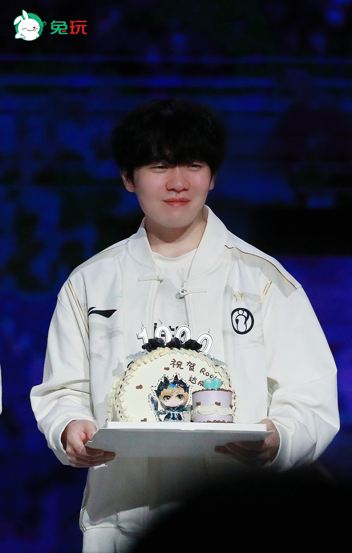 KT力克C9,Uzi单局斩获MVP顶尖较量半决赛,技惊四座 KT力克C9,Uzi单局斩获MVP顶尖较量半决赛,技惊四座